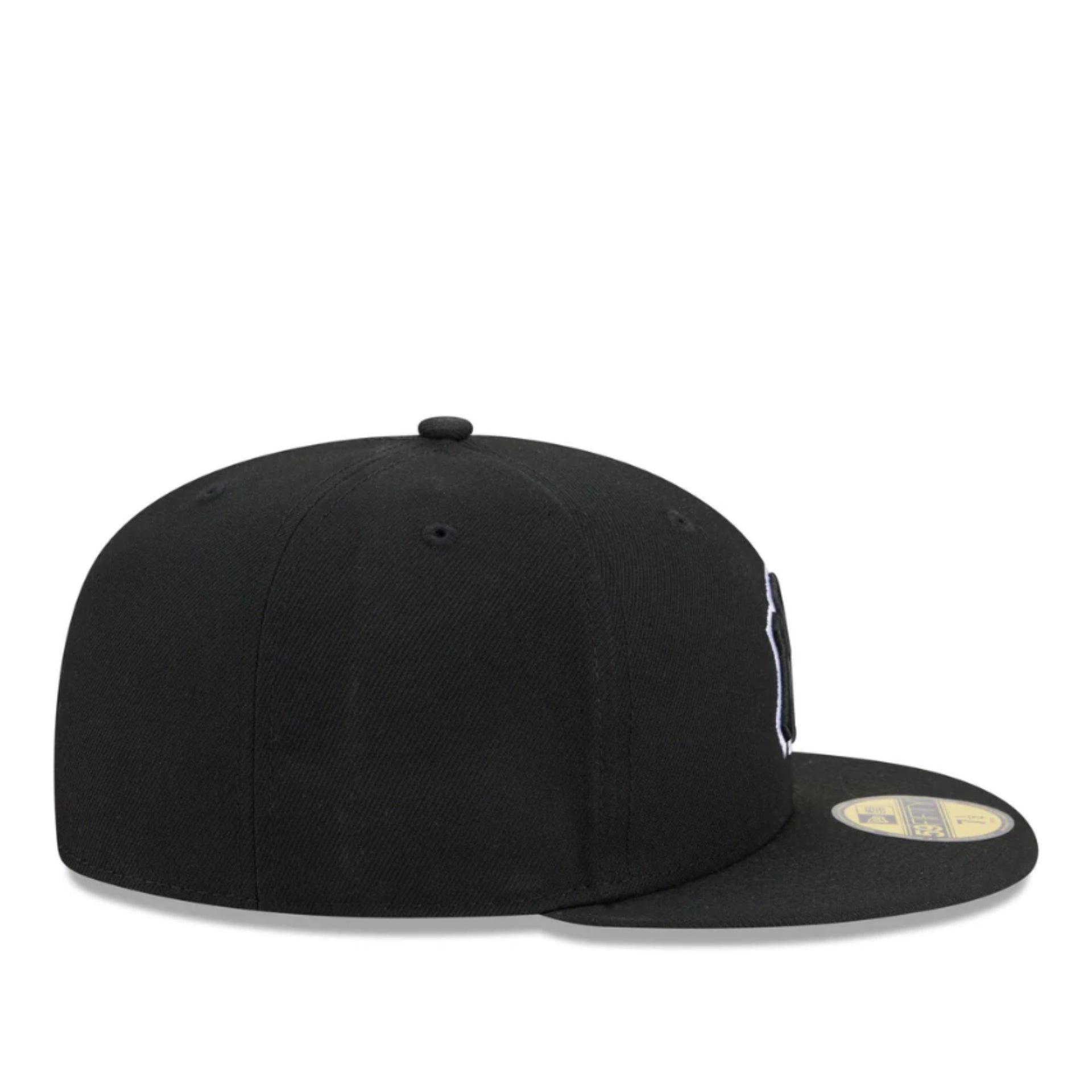 New Era New York Yankees Black White Outlined 59FIFTY Fitted Hat right side view