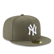 New Era New York Yankees Olive 59FIFTY Fitted Hat front right view