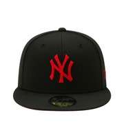 Front View of New Era New York Yankees Black Scarlet 59FIFTY Fitted Hat