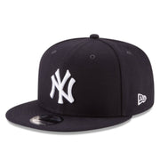 NewEra New York Yankees Navy Snapback cap.