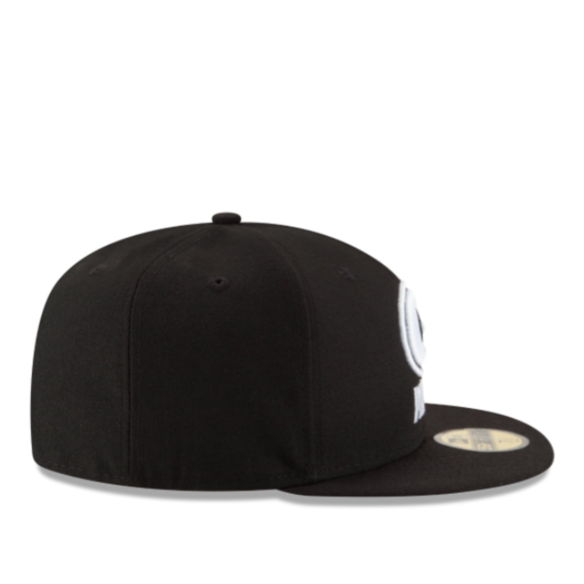 Side View of New Era Green Bay Packers Black White 59FIFTY Fitted Hat